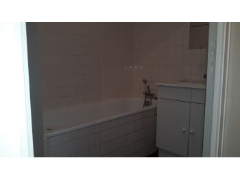 Location à GUICHEN 35380 - 81m² à 660 € - vue 4