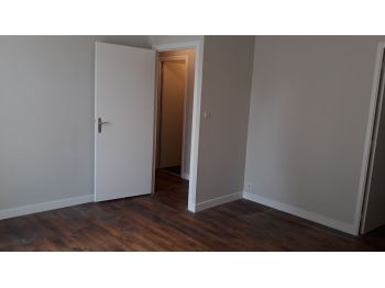 Location à GUICHEN 35380 - 81m² à 660 € - vue 7