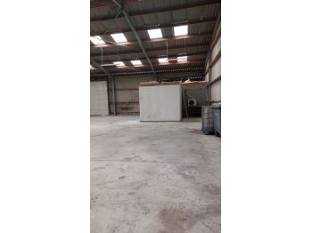 Location à THORIGNE FOUILLARD (35235) - 400m² à 1920 € - vue 5