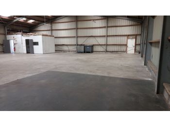 Location à THORIGNE FOUILLARD (35235) - 400m² à 1920 € - vue 6