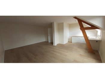 Location à SAINT AUBIN DU CORMIER - 65m² à 650 € - vue 2