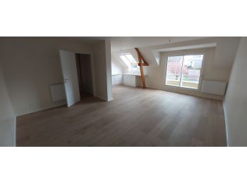 Location à SAINT AUBIN DU CORMIER - 65m² à 650 € - vue 3