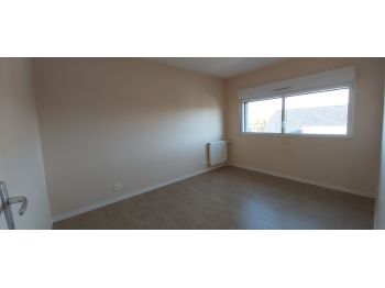 Location à SAINT GILLES (35590) - 67m² à 800 € - vue 2