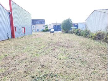 Location à SAINT AUBIN DU CORMIER - 780m² à 1600 € - vue 11