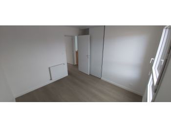 Location à ORGERES - 135m² à 1190 € - vue 9