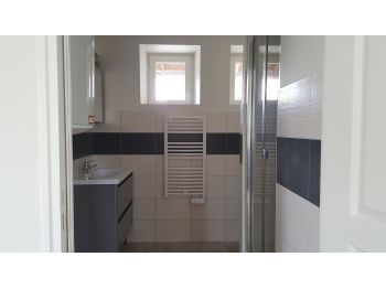 Location à SAINT BRICE EN COGLES (35460) - 44m² à 520 € - vue 3