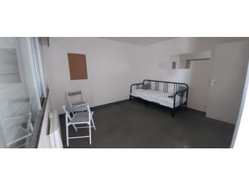 Location à RENNES - 19m² à 490 € CC - vue 